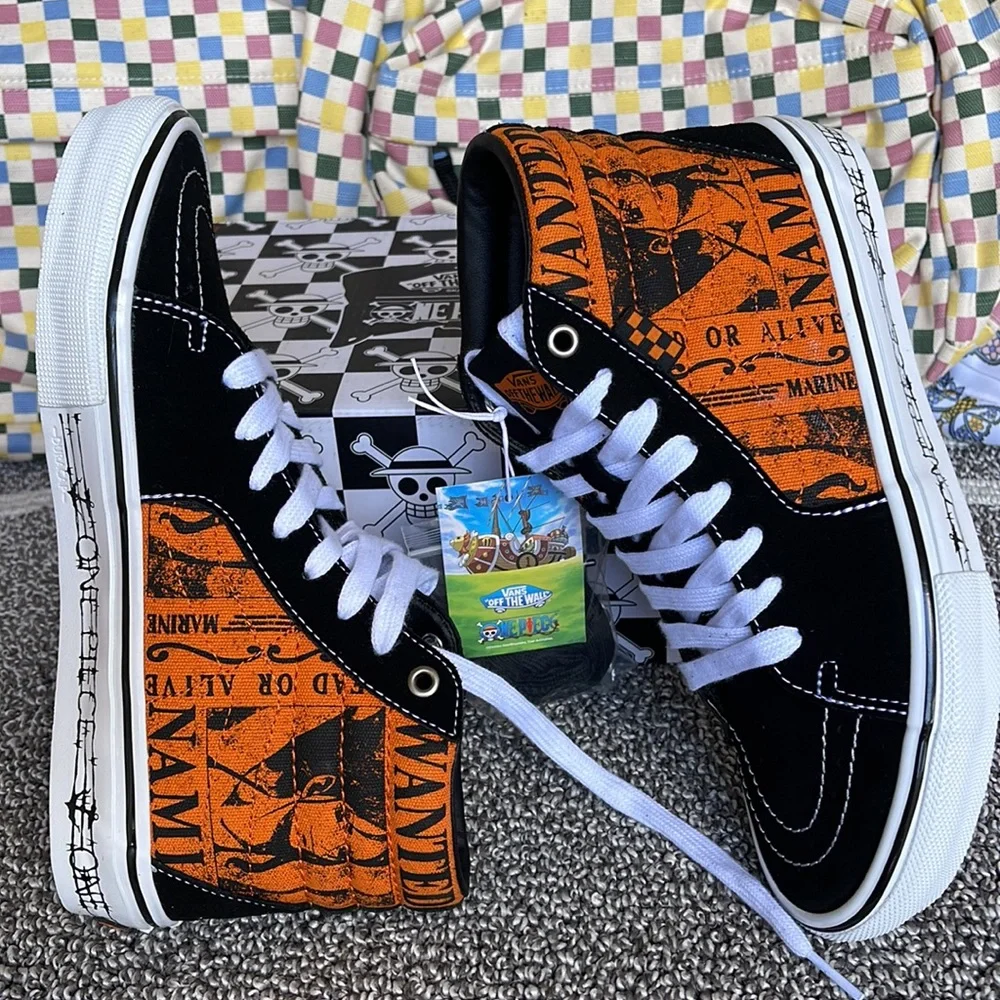 VANS X ONE PIECE COLLABORATION Men’s SKATE SK8-HI SHOE
One Piece Wanted Nami Ora - Picture 12 of 16